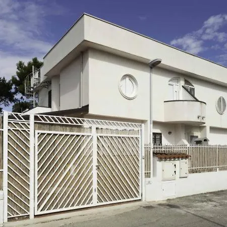 別荘 Villa Chiara